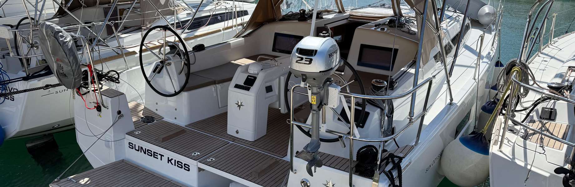 Sailboat Sun Odyssey 410