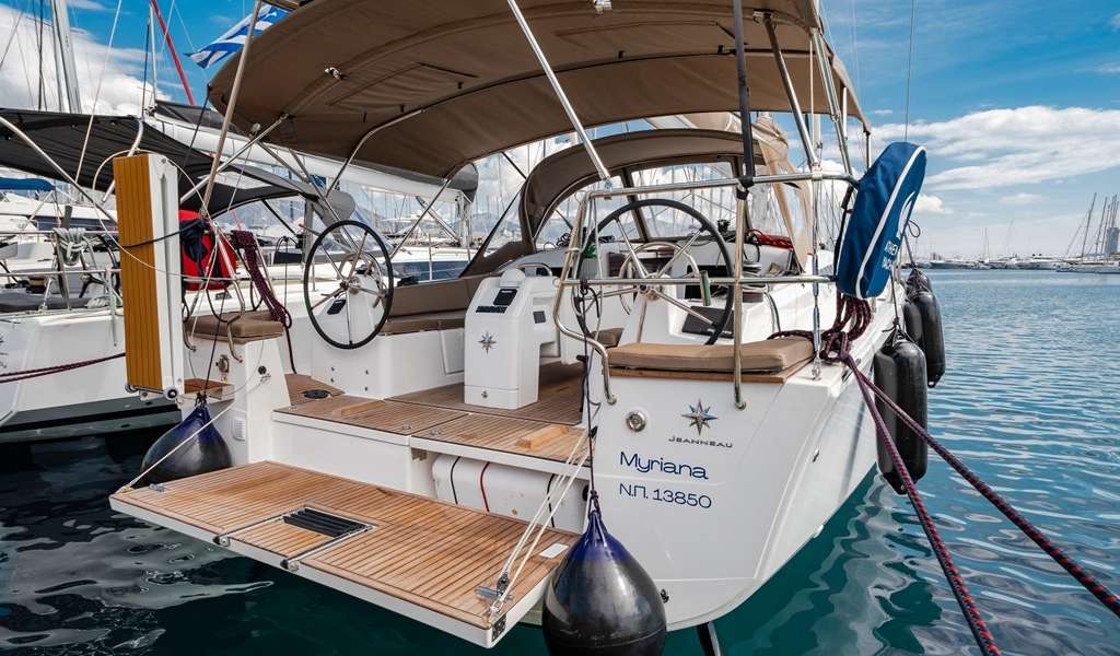 Sailboat Sun Odyssey 415