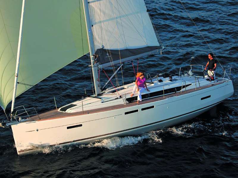 Sailboat Sun Odyssey 419