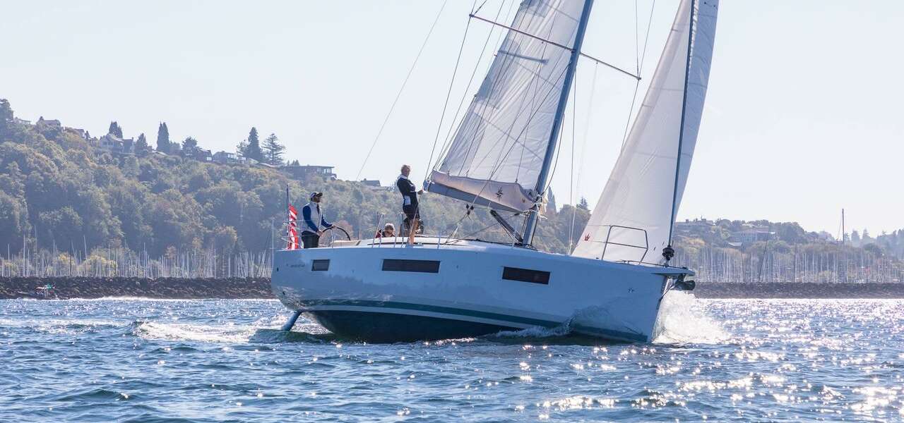 Sailboat Sun Odyssey 440