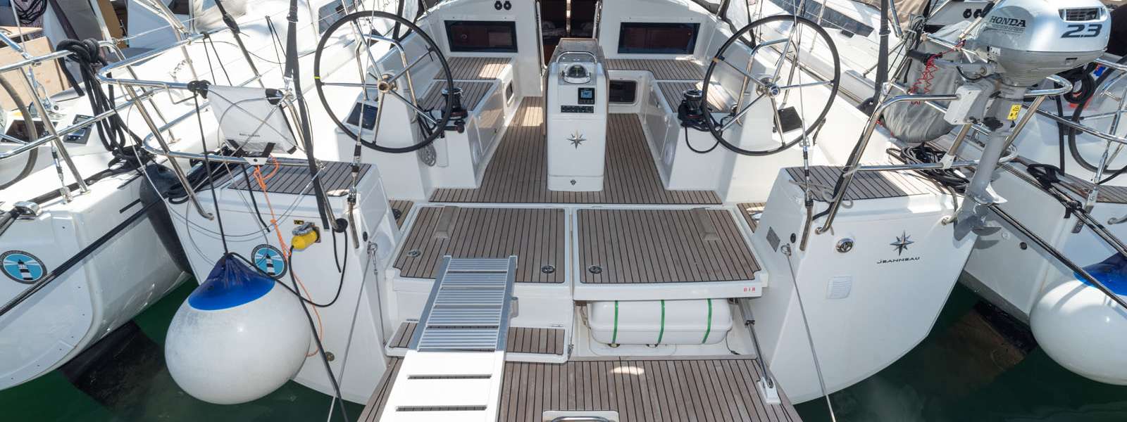 Sailboat Sun Odyssey 440