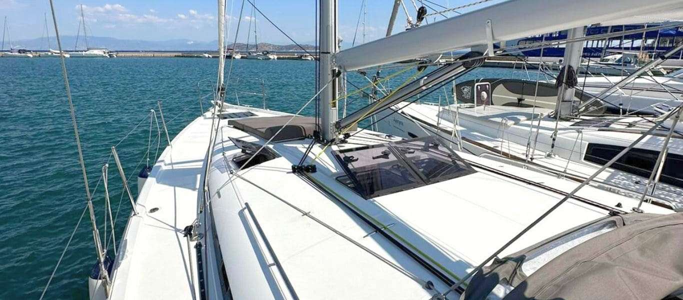 Sailboat Sun Odyssey 440