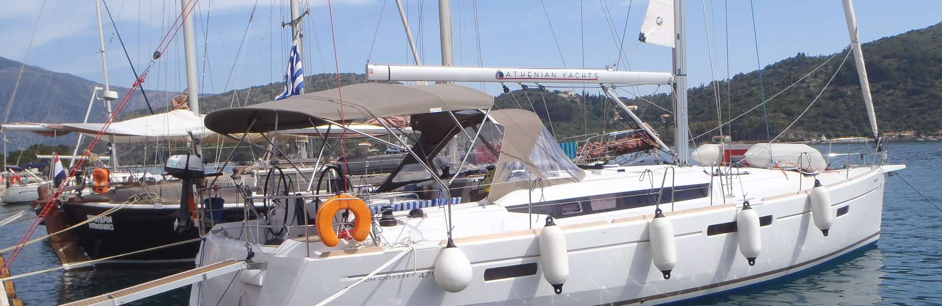 Sailboat Sun Odyssey 479