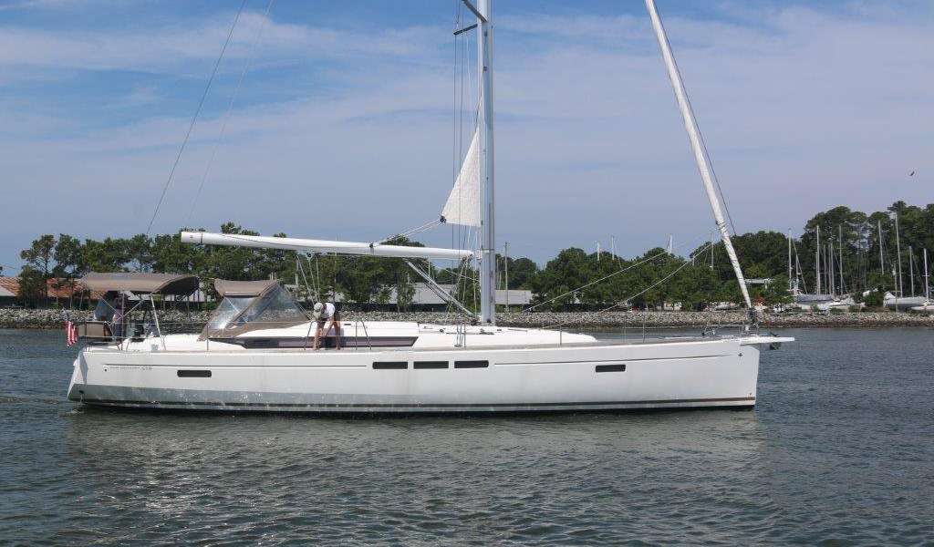 Парусная яхта Sun Odyssey 519