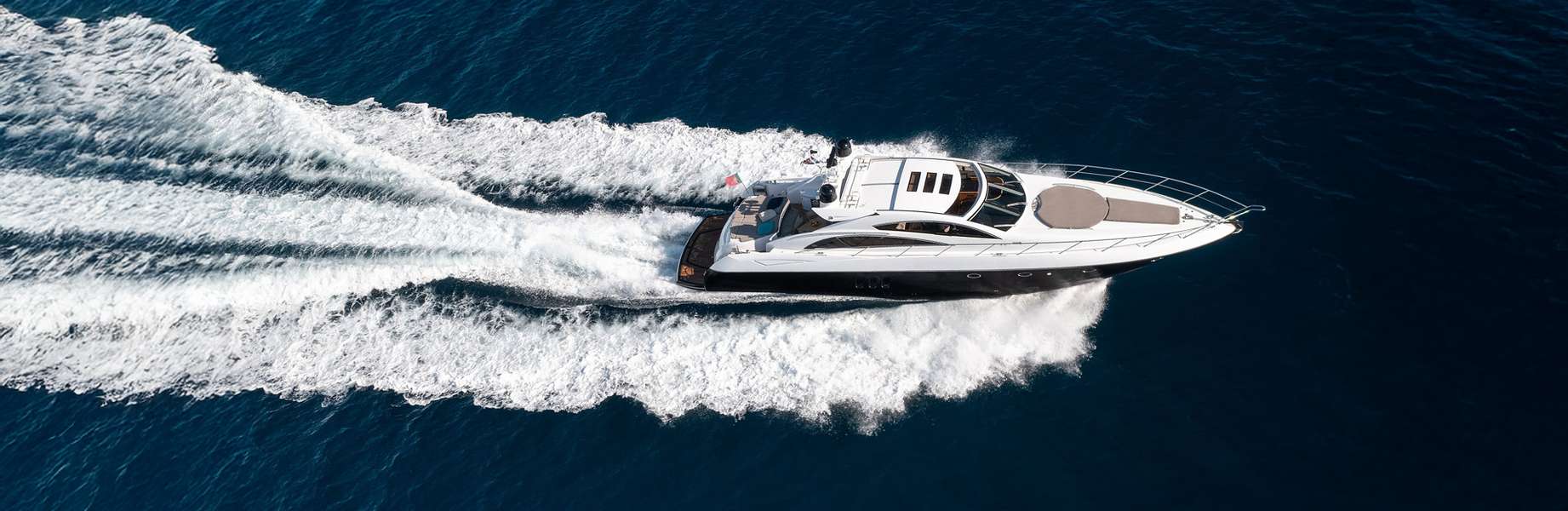 Yate de lujo Sunseeker Predator 72