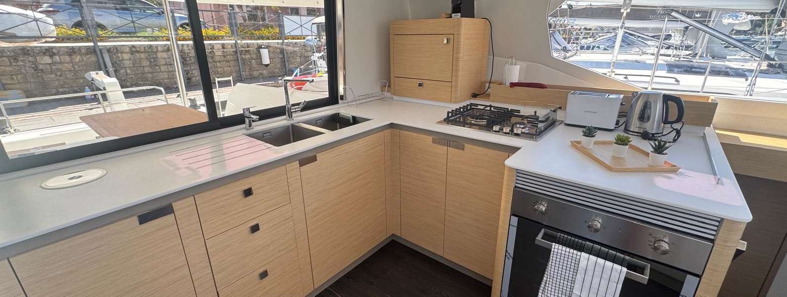 Catamaran Tanna 47