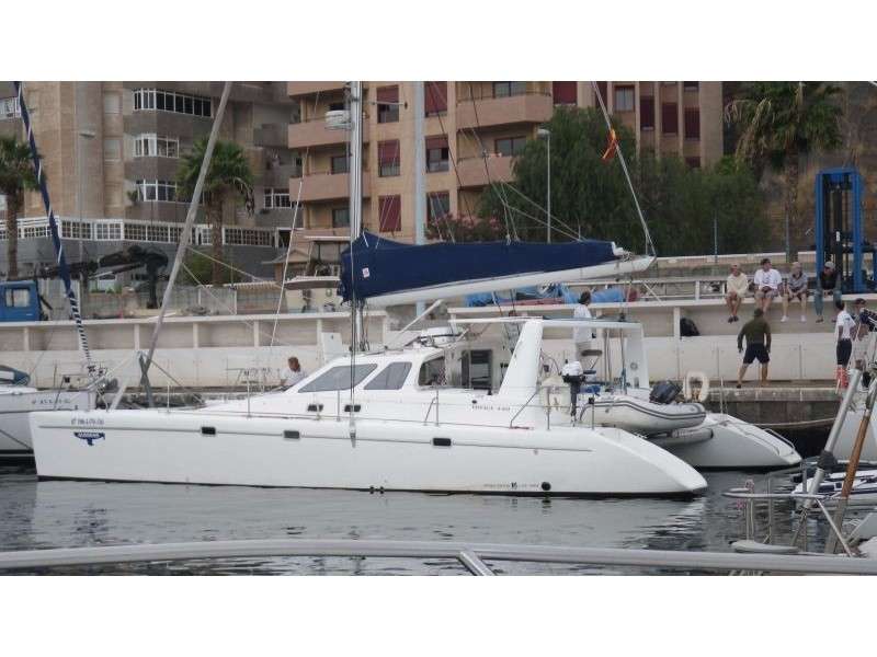 Catamarán Voyage 440