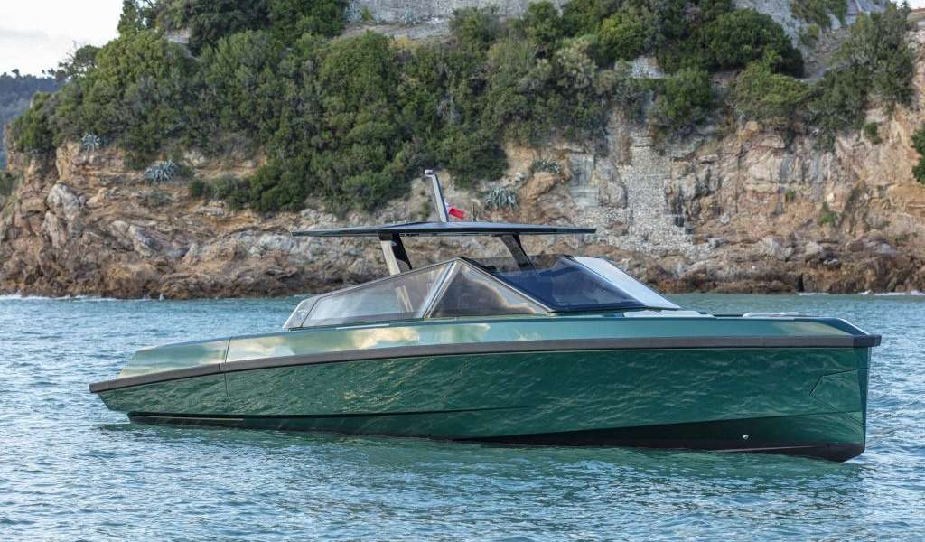 Barca a motore WallyTender43