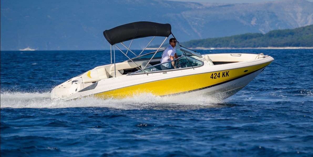 Motor boat 2200 Bowrider