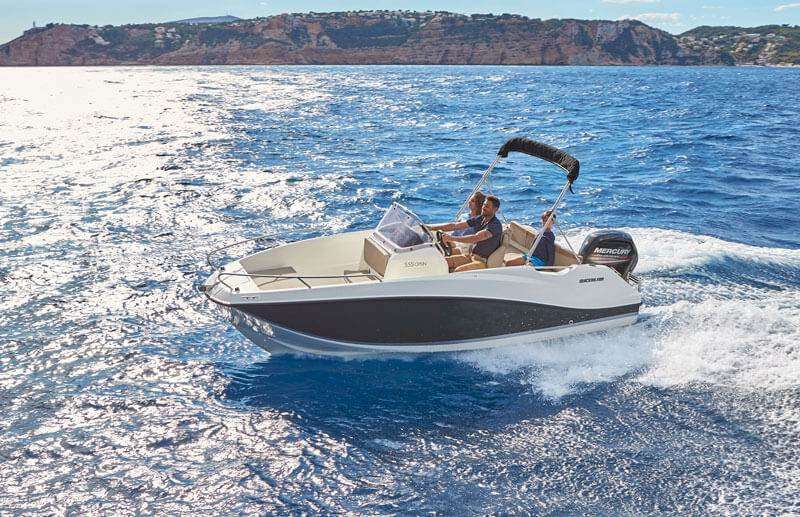 Motor boat Activ 555 Open