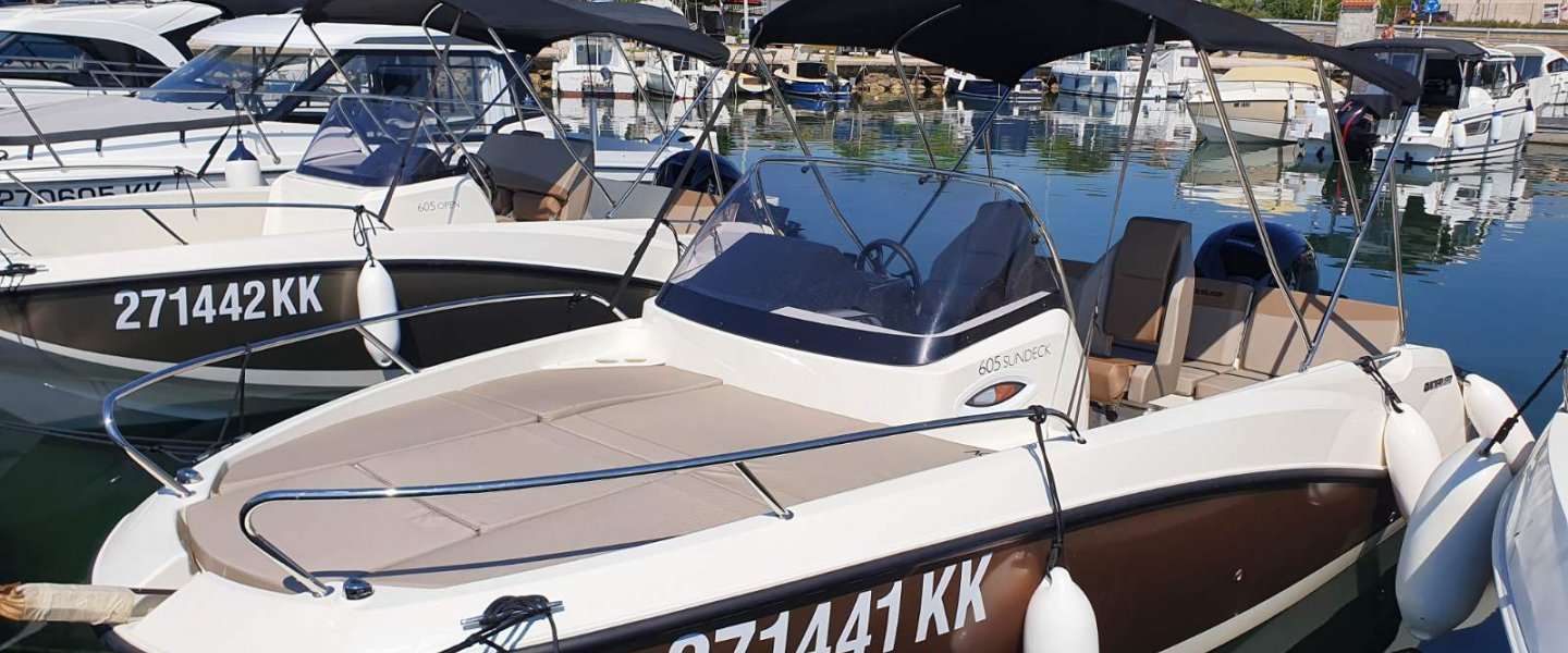 Bateaux à moteur Activ 605 SunDeck