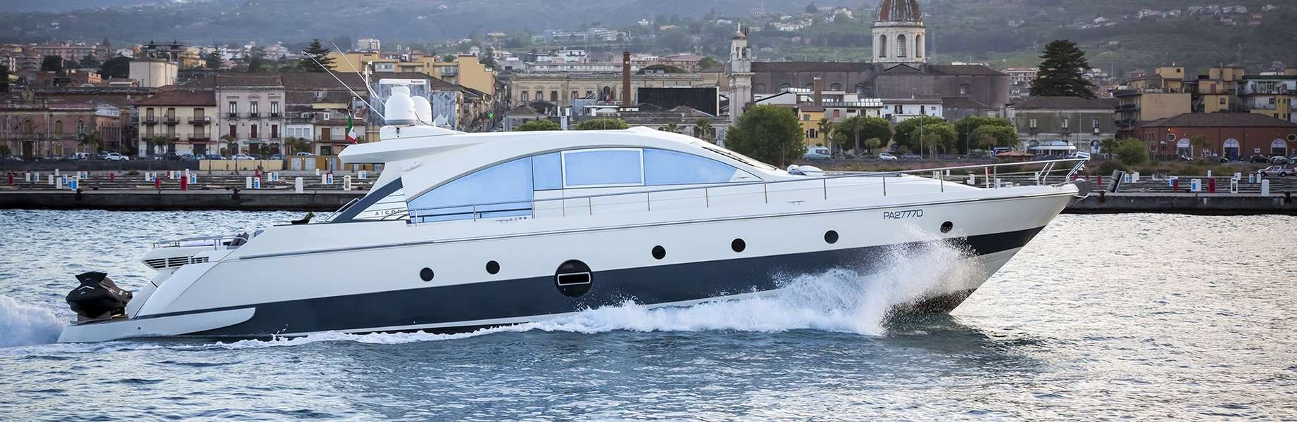 Luxury Yacht Aicon 72