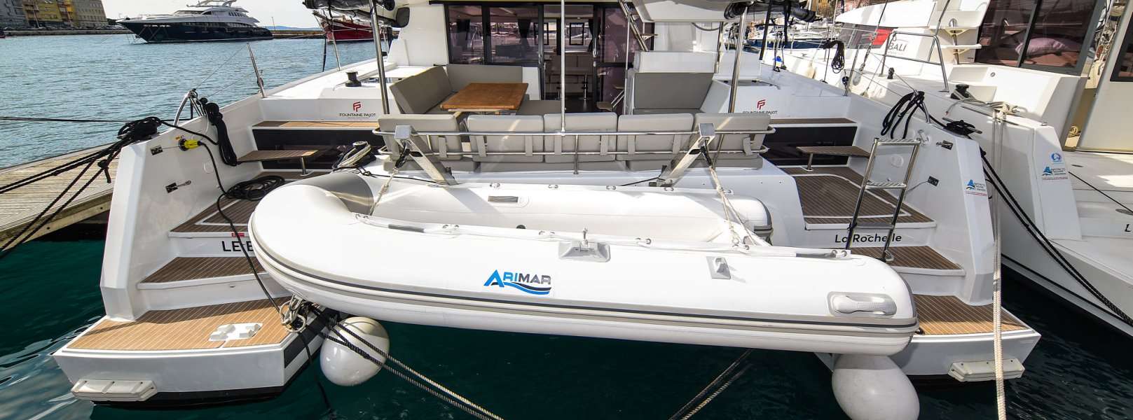 Catamaran Astrea 42