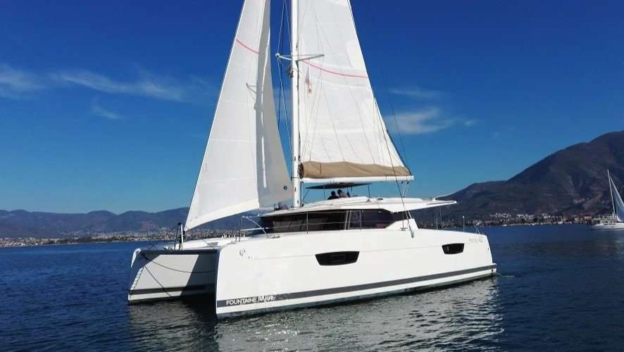 Catamarano Astrea 42