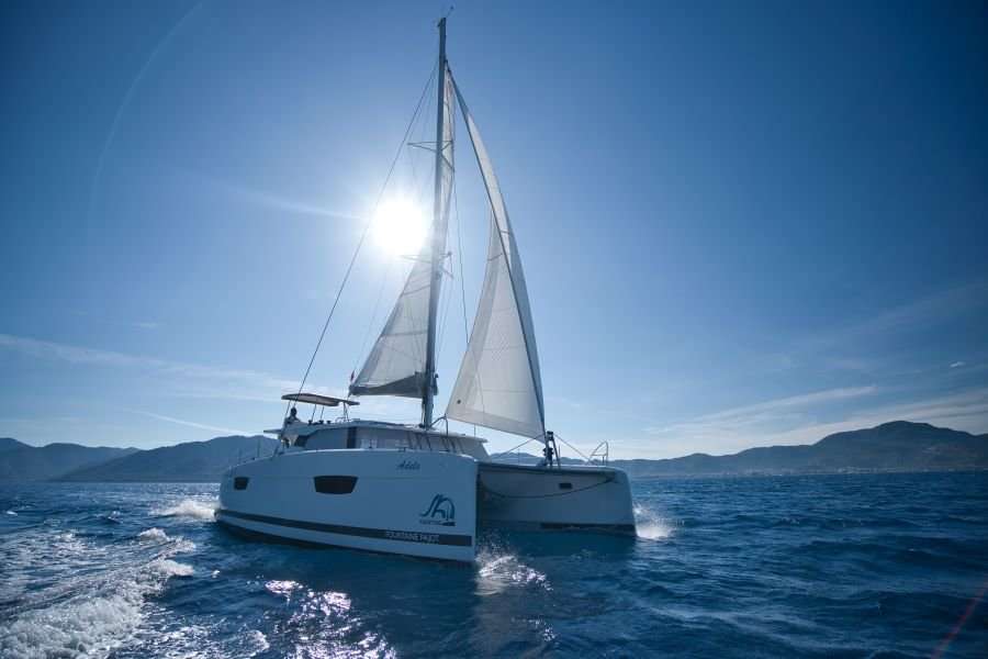 Catamaran Astrea 42