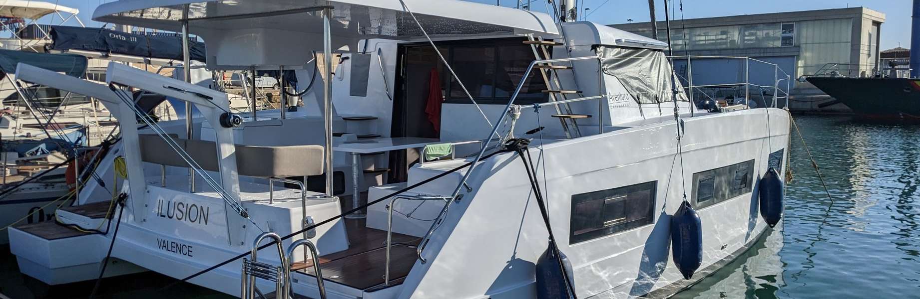 Catamaran Aventura 37