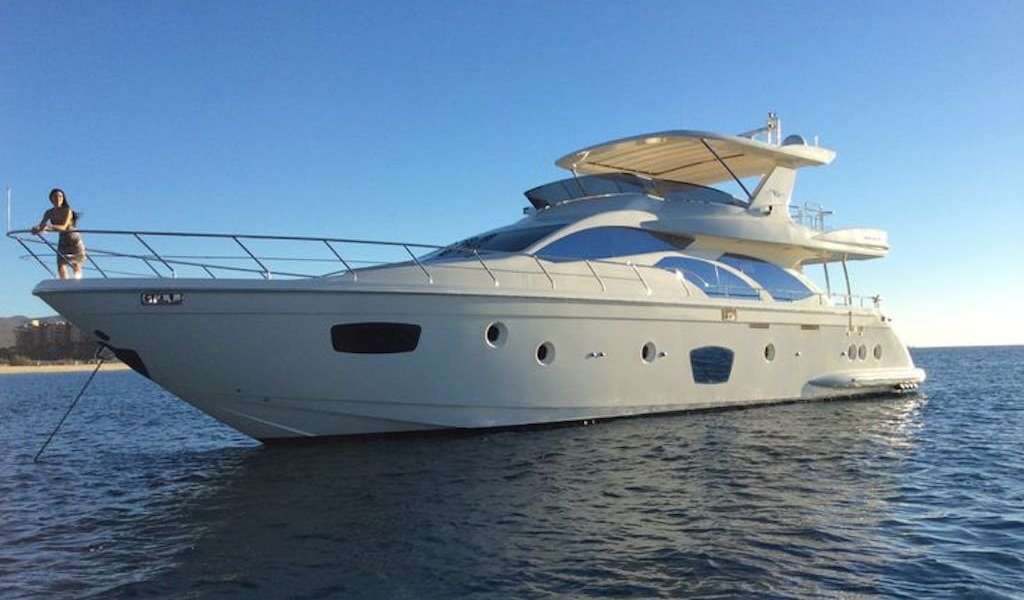 Luxury Yacht Azimut 75