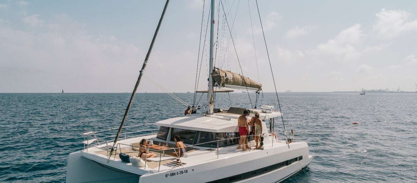 Catamaran Bali 4.1