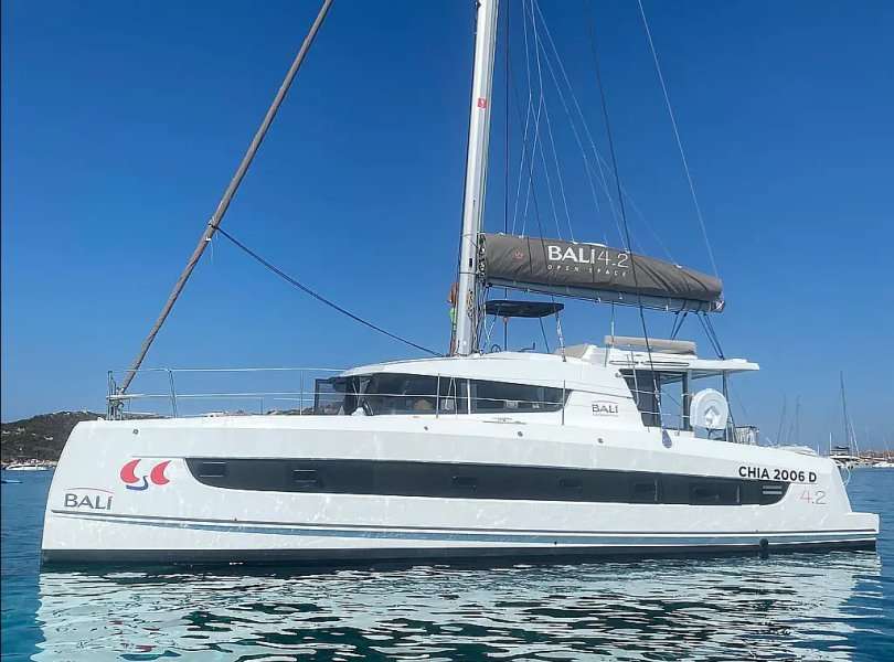 Catamaran Bali 4.2