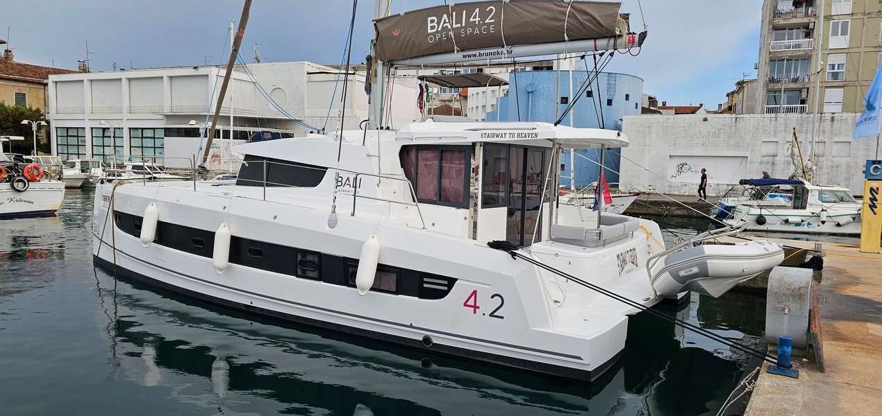 Catamarano Bali 4.2