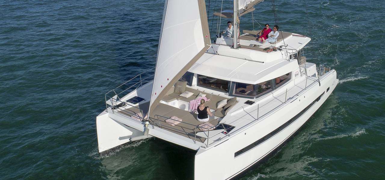 Catamaran Bali 4.3