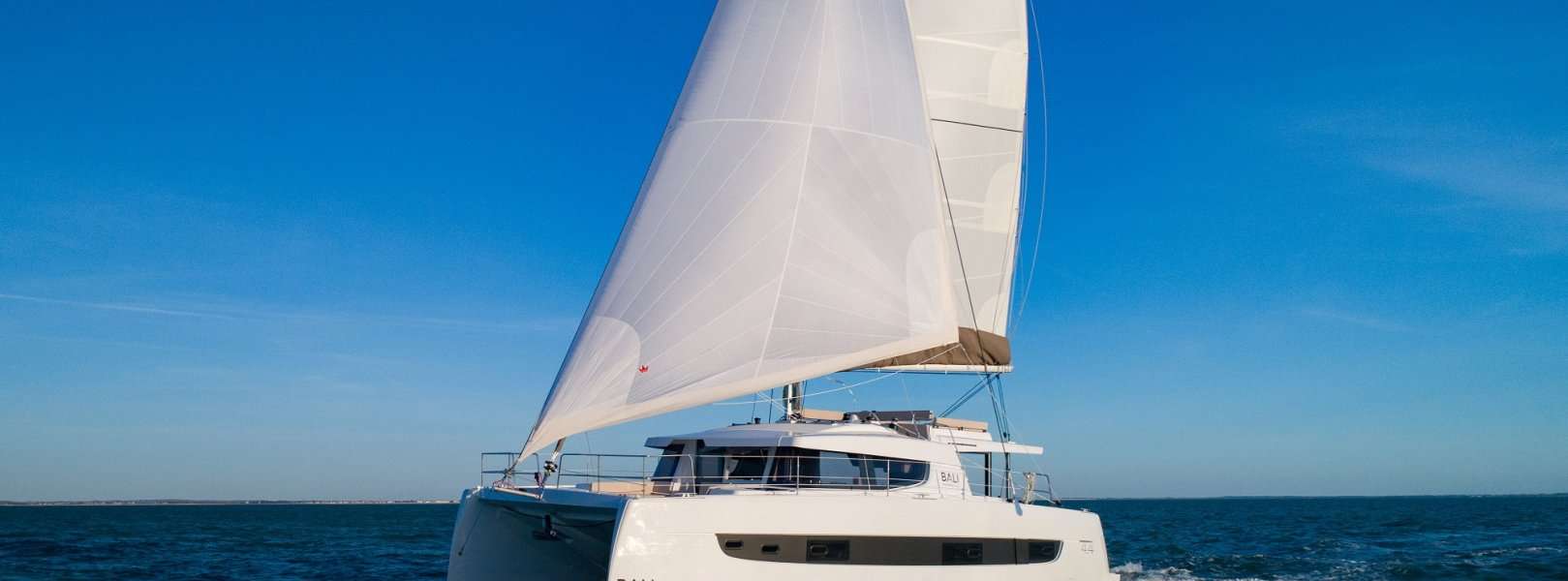 Catamaran Bali 4.4