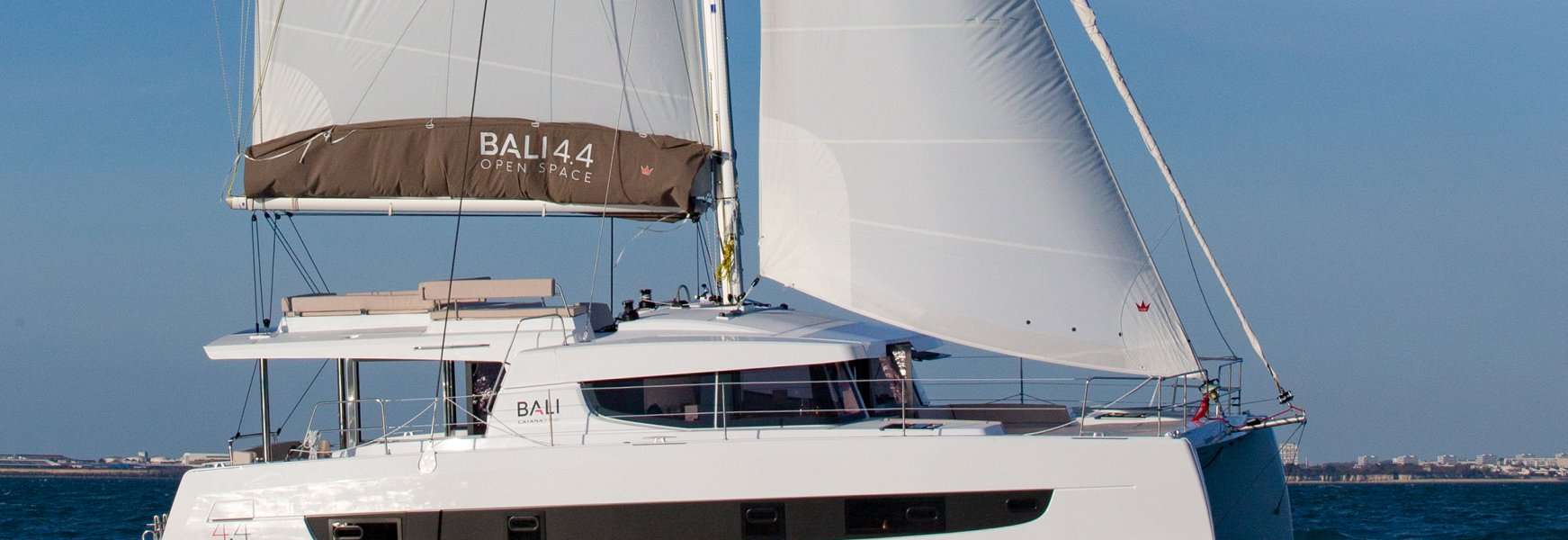 Catamaran Bali 4.4