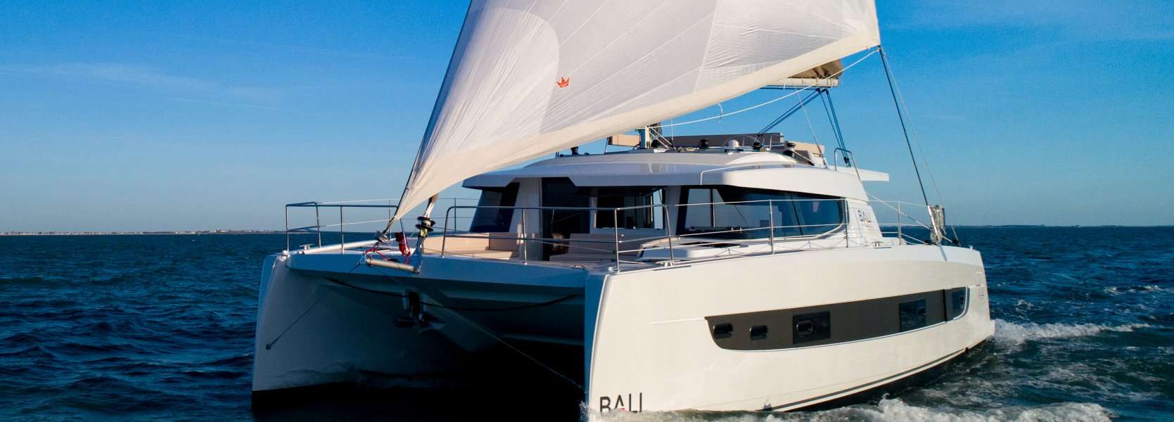 Catamaran Bali 4.4