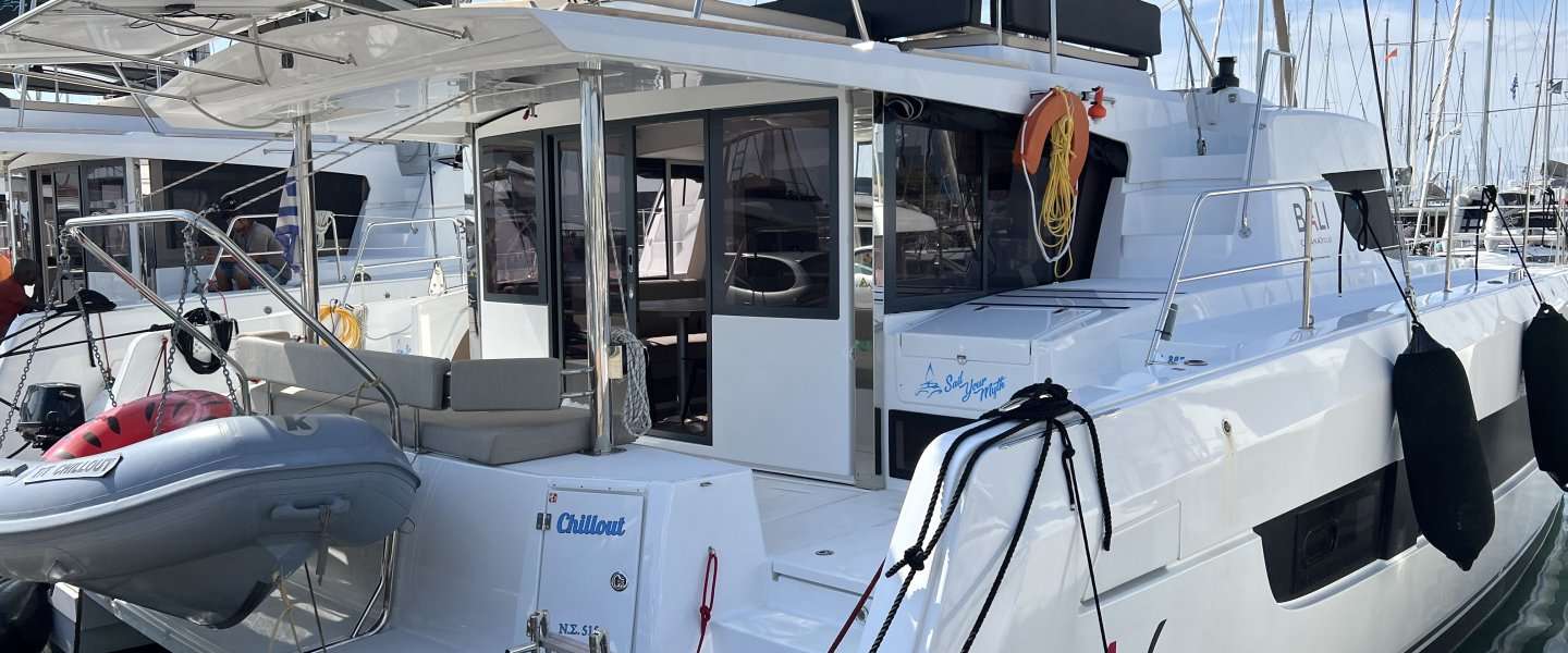 Catamaran Bali 4.6