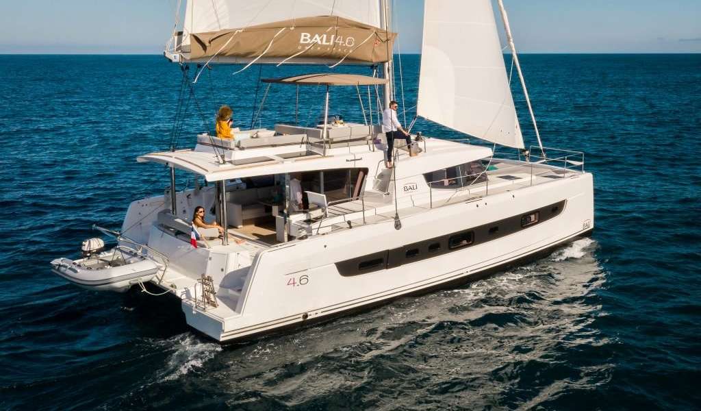 Catamaran Bali 4.6