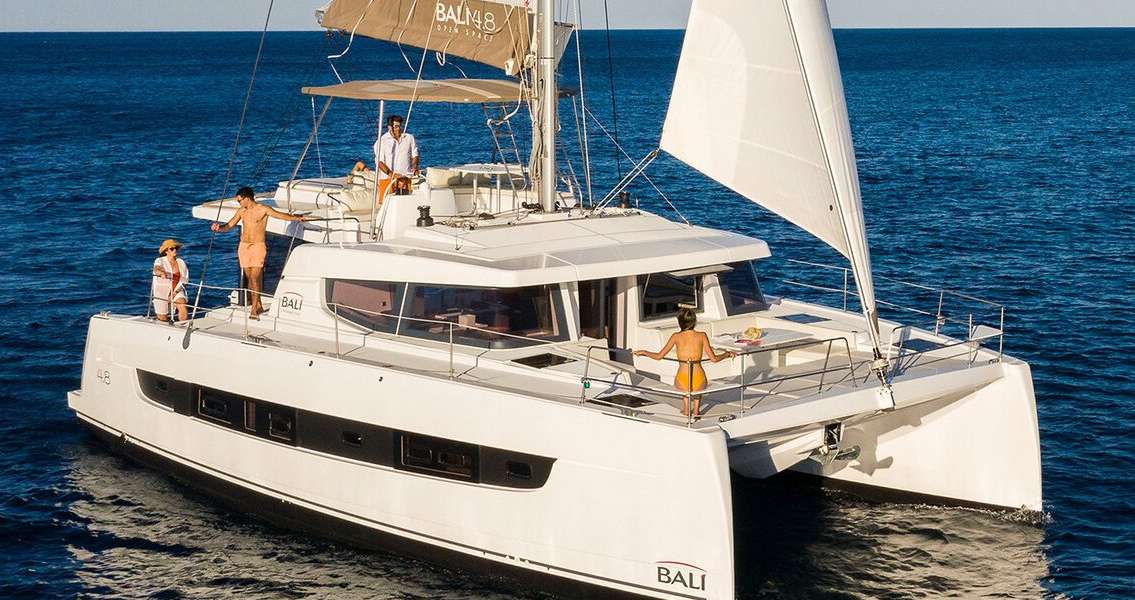 Catamarano Bali 4.8