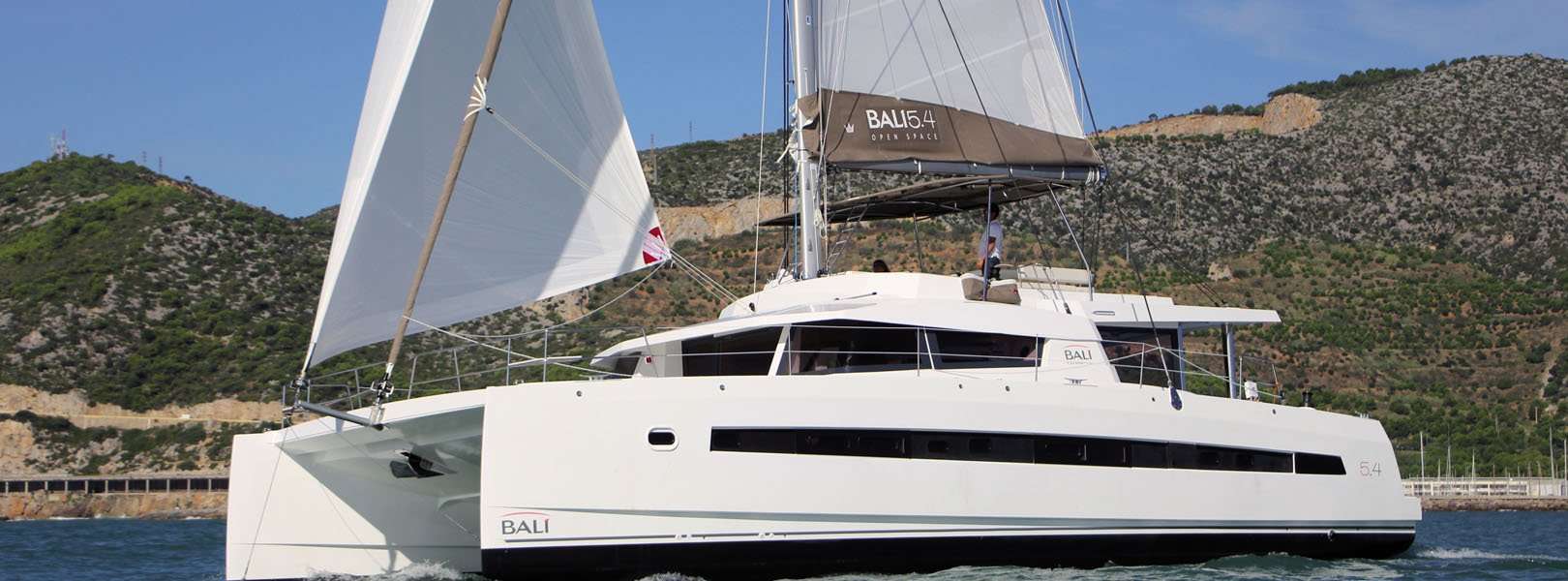 Catamaran Bali 5.4