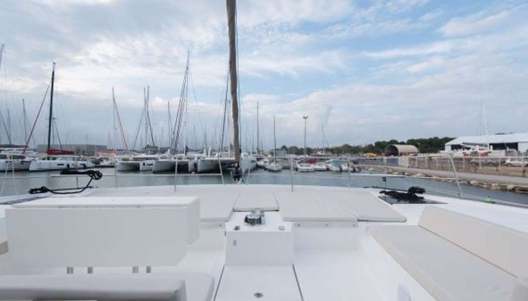 Catamaran Bali 5.4