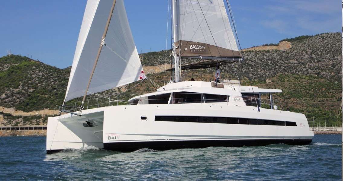 Catamarán Bali 5.4