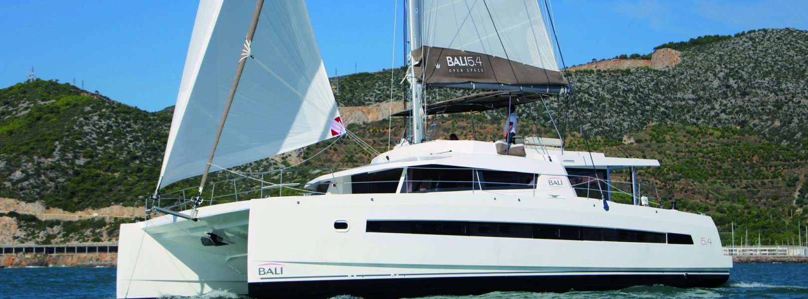 Catamaran Bali 5.4