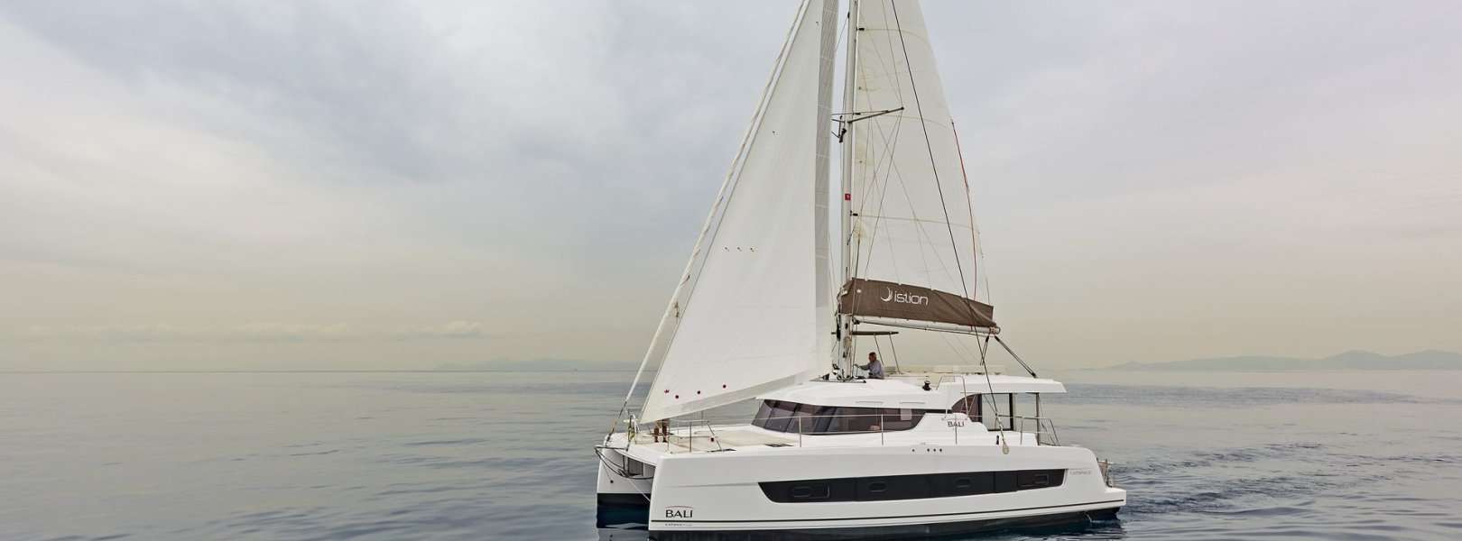 Catamarano Bali Catspace Voile