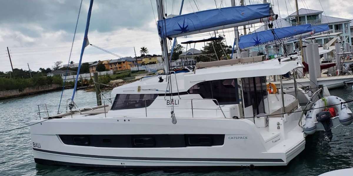 Catamaran Bali Catspace Voile