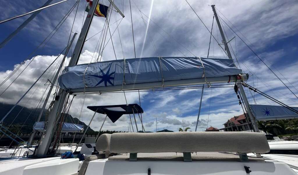 Catamaran Bali Catspace Voile