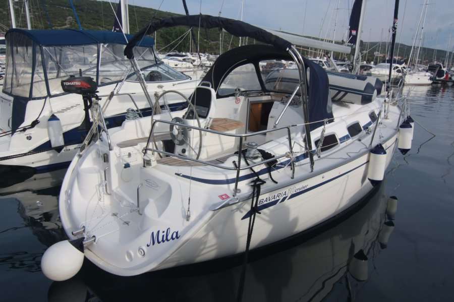 Sailboat Bavaria 30 Cruiser