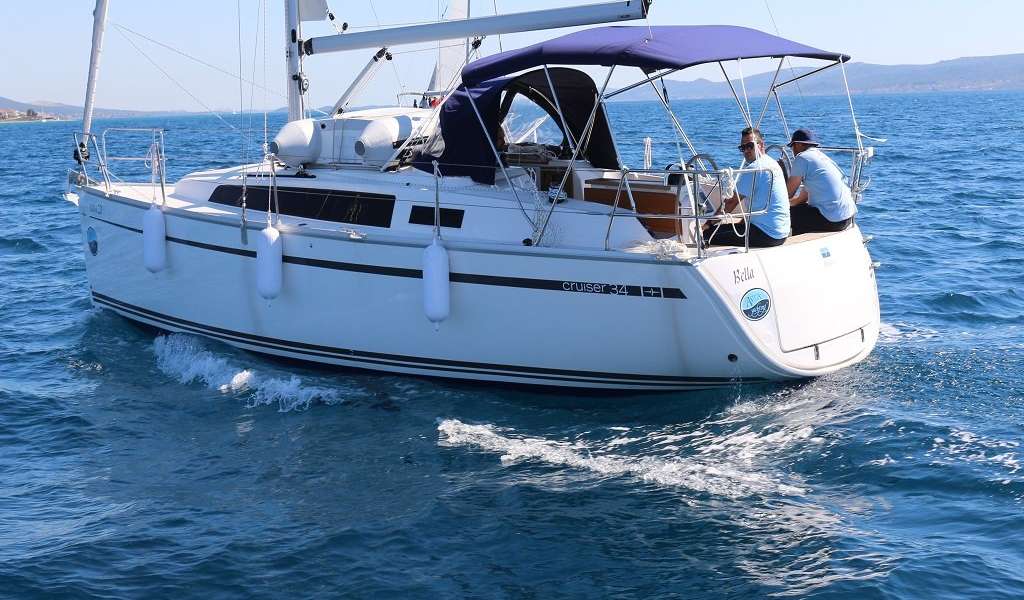 Velero Bavaria Cruiser 34