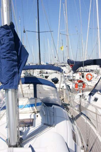 Łódź Żaglowa Bavaria 36