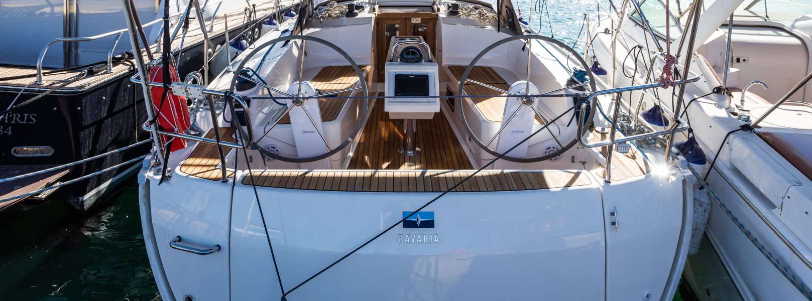 Sailboat Bavaria 37