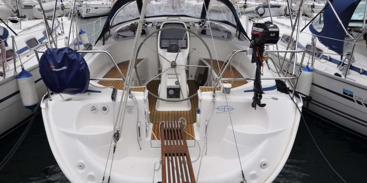 Парусная яхта Bavaria 37 Cruiser