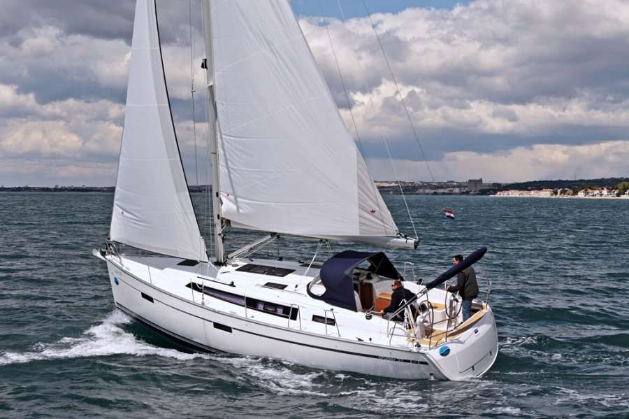 Barca a vela Bavaria Cruiser 37