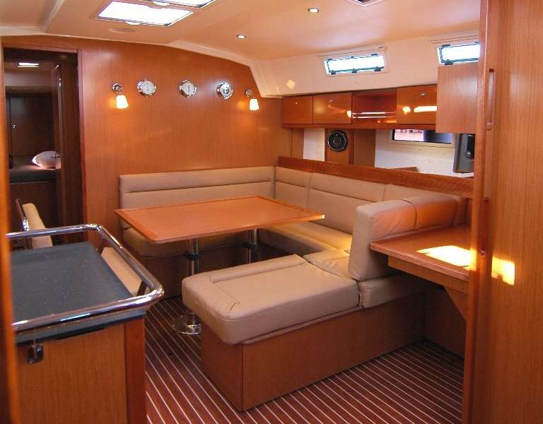 Sailboat Bavaria Cruiser 45