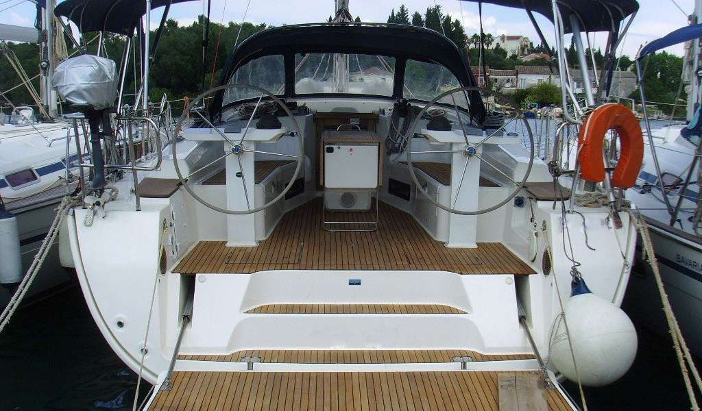 Парусная яхта Bavaria 45 Cruiser