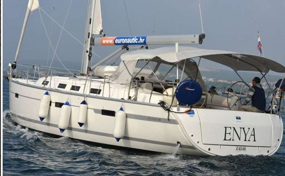 Sailboat Bavaria Cruiser 45