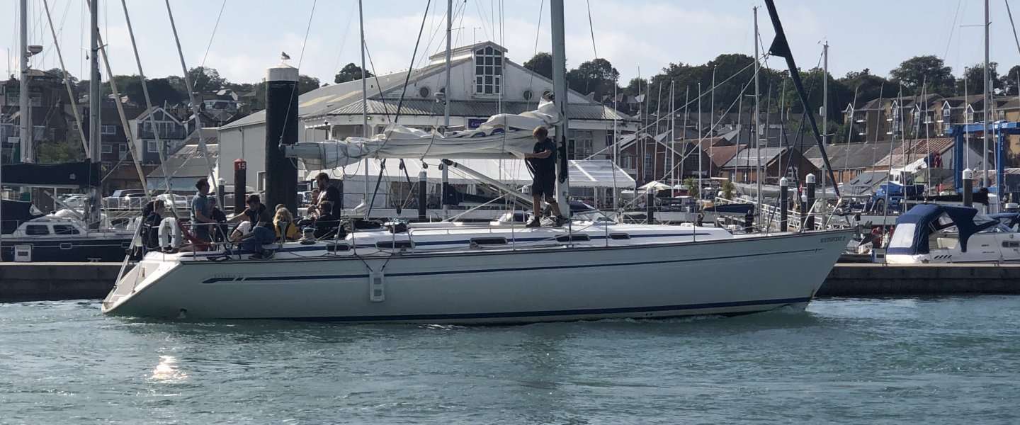 Barca a vela Bavaria 47