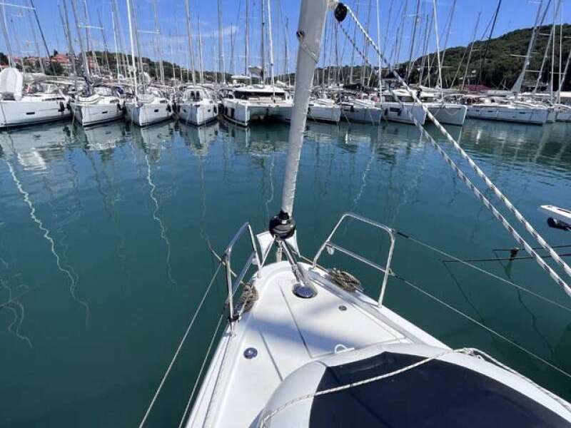 Barca a vela Bavaria C38