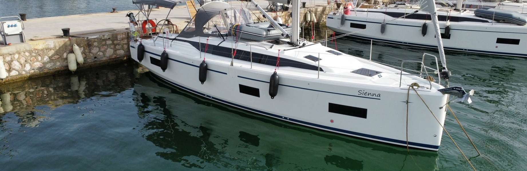 Velero Bavaria C38